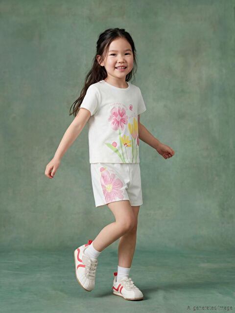 LCW Kids Kız Çocuk Çiçekli Şort