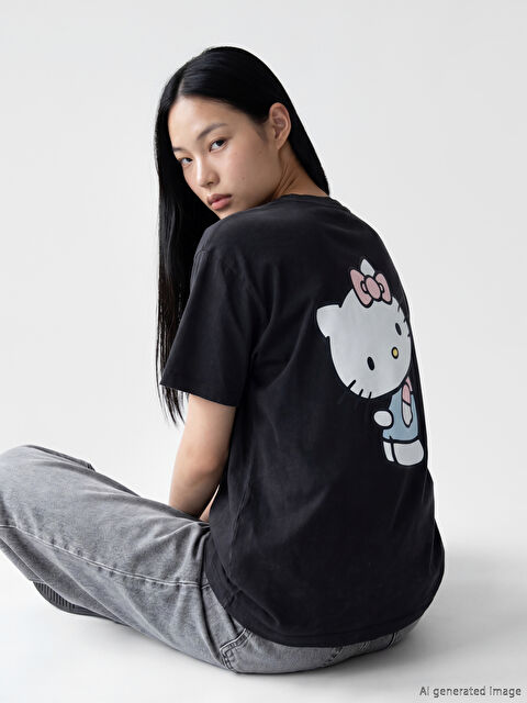 XSIDE Hello Kitty Baskılı Kadın Tişört