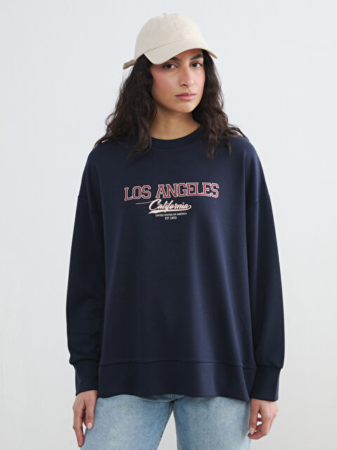 LCW Modest Bisiklet Yaka Los Angeles Baskılı Kadın Sweatshirt Tunik - S6F196Z8-HRZ