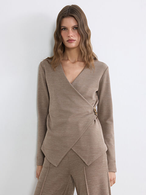 LCW EVERYDAY Kruvaze Yaka Metal Aplikeli Bluz - S6E214Z8-4Z0