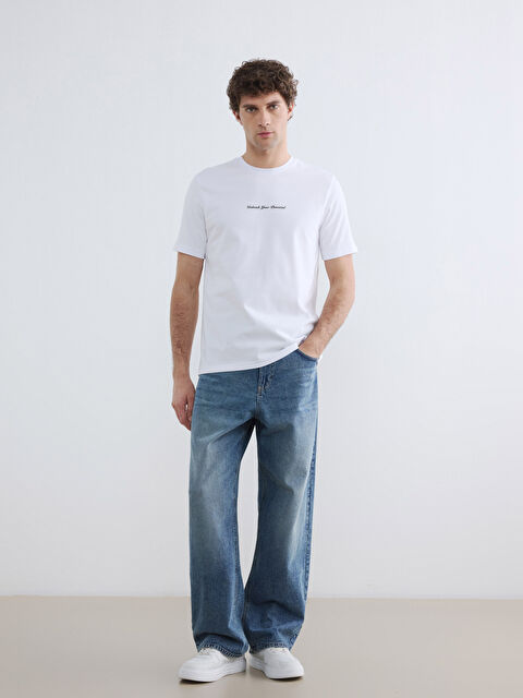 LCWAIKIKI Classic Bisiklet Yaka Slogan Baskılı Erkek Tişört