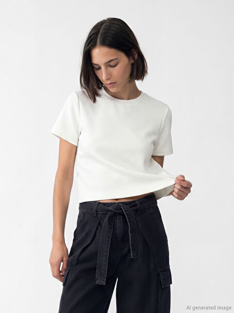 LCW Vision Bisiklet Yaka Kadın Tişört - S6E228Z8-R9J