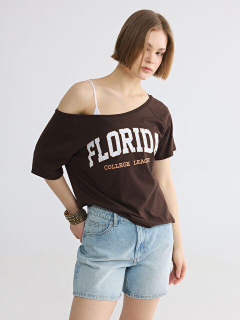 XSIDE Kayık Yaka Baskılı Kadın Tişört