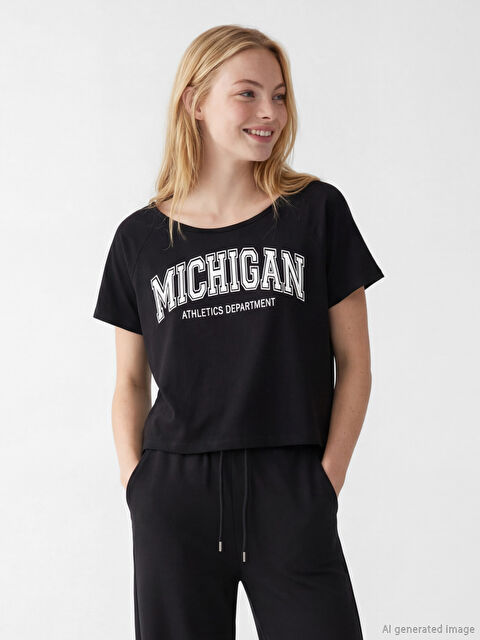 XSIDE Kayık Yaka Baskılı Kadın Tişört