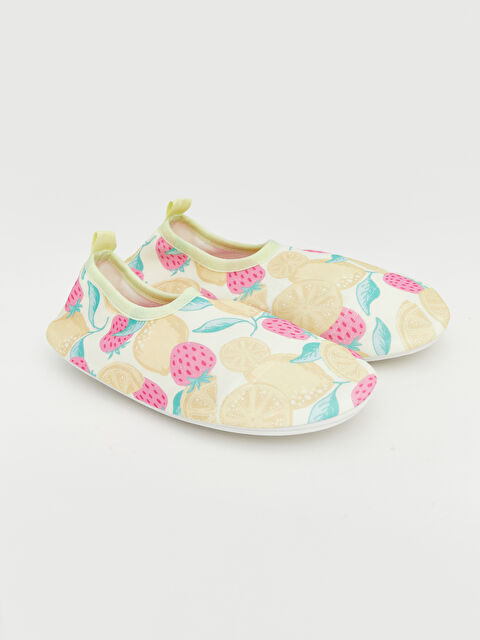 LCW STEPS Meyve Desenli Kız Çocuk Deniz Ayakkabısı