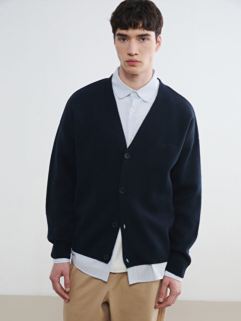 XSIDE Rahat Kalıp V Yaka Nakışlı Erkek Triko Hırka - S6E297Z8-HRZ