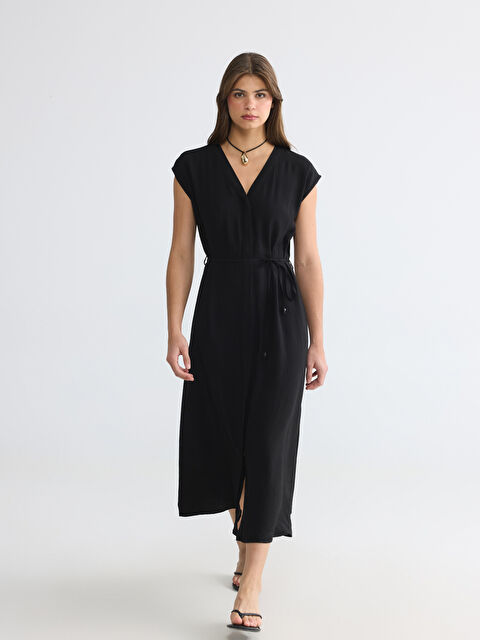 LCW EVERYDAY V Yaka Beli Kuşaklı Dokulu Elbise