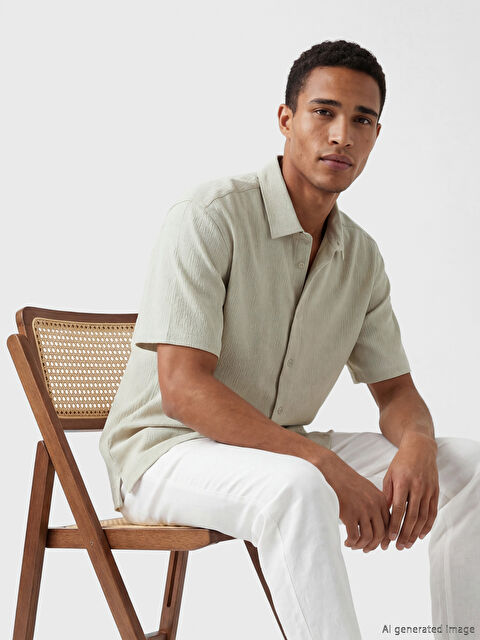 LCW Vision Regular Fit Erkek Dokulu Gömlek