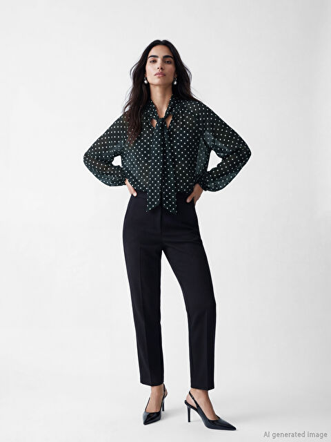 LCW Vision Fular Yaka Puantiyeli Bluz - S6F329Z8-LQJ