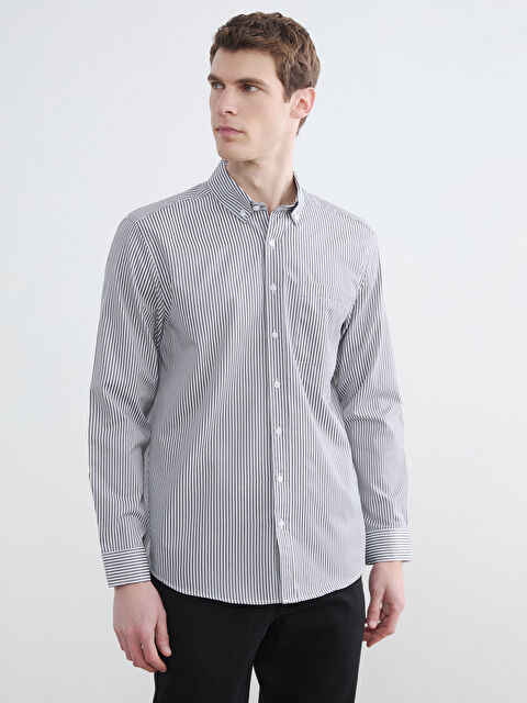 LCWAIKIKI Classic Rahat Kalıp Çizgili Erkek Gömlek - S6C348Z8-LFY