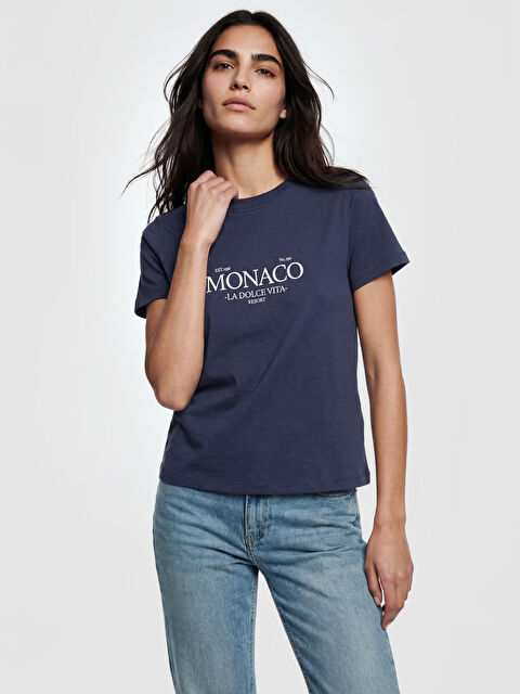 LCW Vision Bisiklet Yaka Monaco Baskılı Kadın Tişört