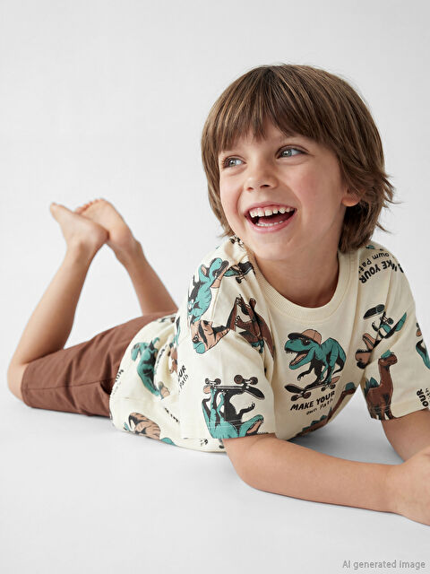 LCW Kids Baskılı Erkek Çocuk Tişört ve Şort - S6D375Z1-LQA