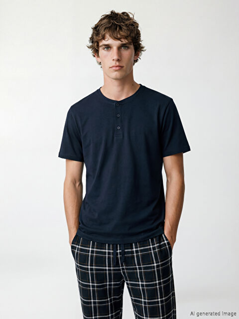 LC WAIKIKI Bisiklet Yaka Erkek Pijama Üstü