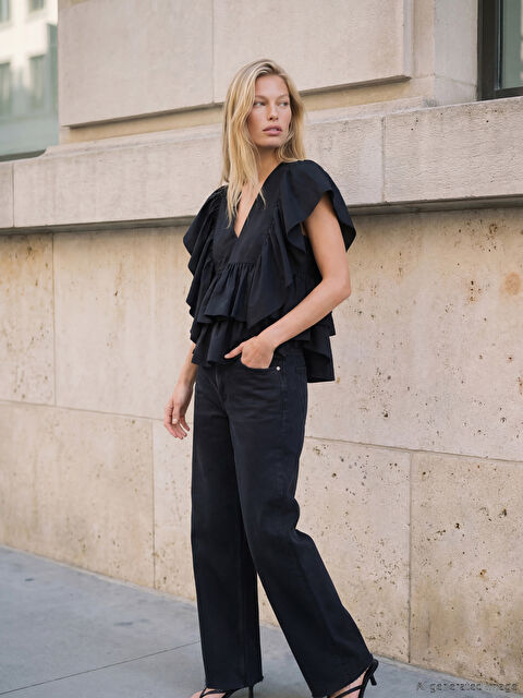 LCW Vision V Yaka Fırfırlı Bluz - S6ON00Z8-CVL