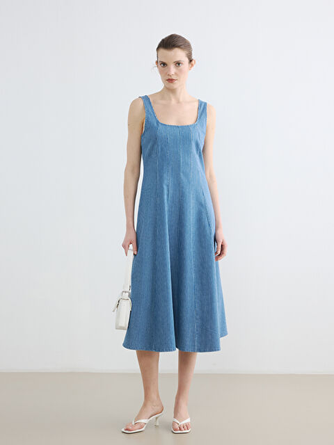 LCWAIKIKI Classic U Yaka Çizgili Belden Oturtmalı Jean Elbise