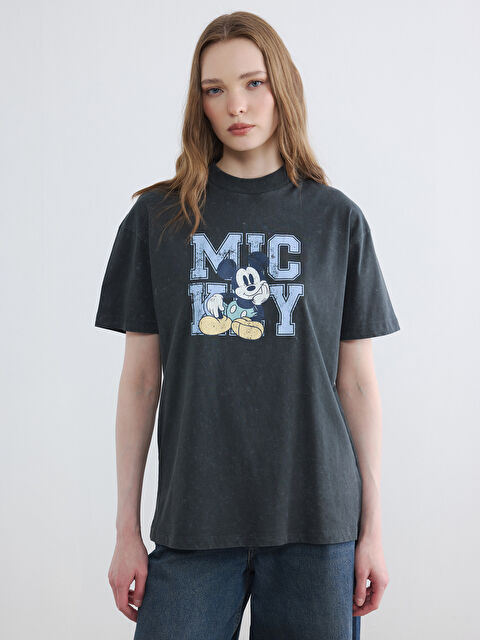 LCW Modest Mickey Mouse Baskılı Kadın Tişört