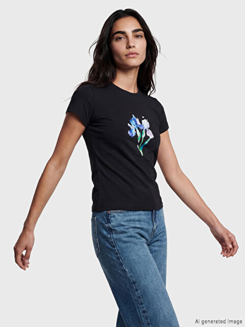LCW Vision Bisiklet Yaka Çiçek Baskılı Kadın Tişört - S6C489Z8-HGV