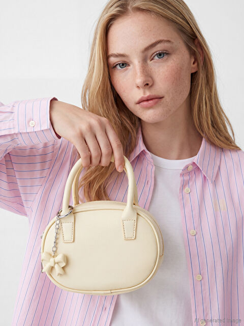 LCW ACCESSORIES Fiyonk Detaylı Deri Görünümlü Kadın Omuz Çantası