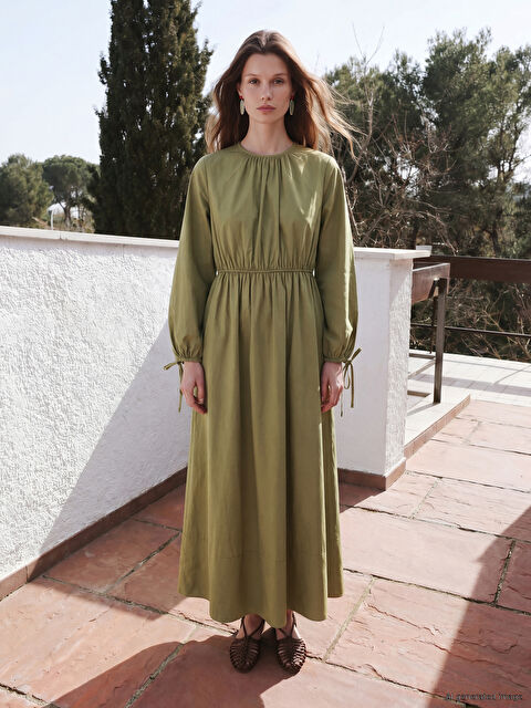 LCW Modest Belden Oturtmalı Poplin Elbise