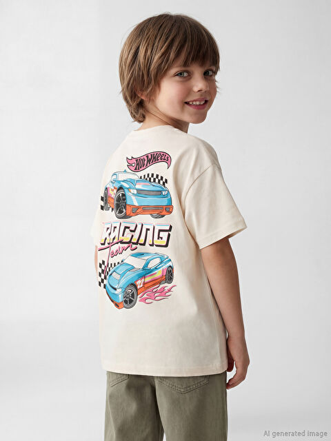 LCW Kids Bisiklet Yaka Hot Wheels Baskılı Erkek Çocuk Tişört - S6B588Z1-QVK