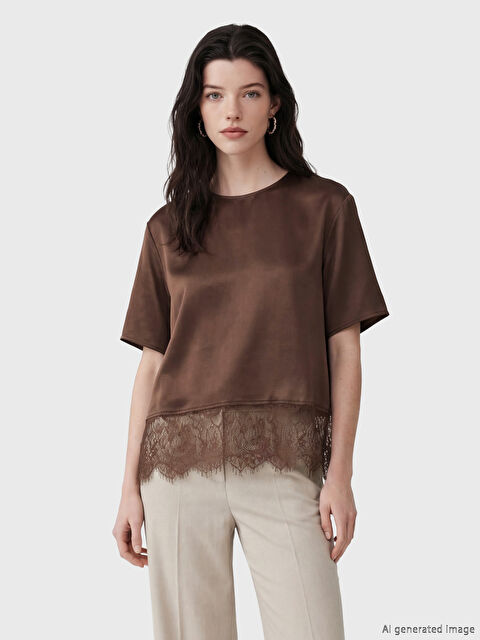 LCW Comfort Bisiklet Yaka Dantel Detaylı Poplin Bluz