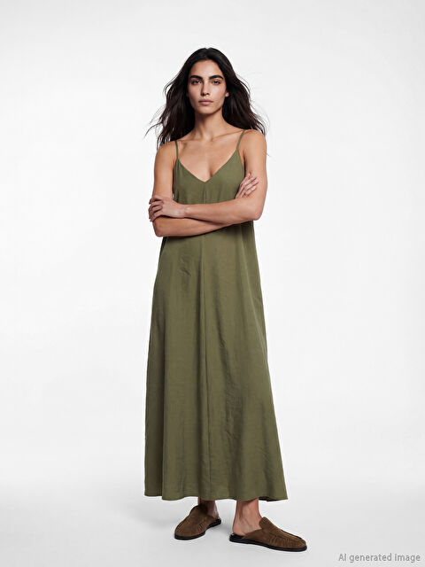 LCW Vision V Yaka İp Askılı A Kesim Elbise