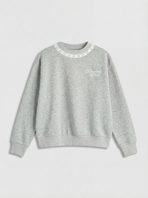 LCW Kids Dantel Detaylı Kız Çocuk Kalın Sweatshirt - S6D656Z4-CT3