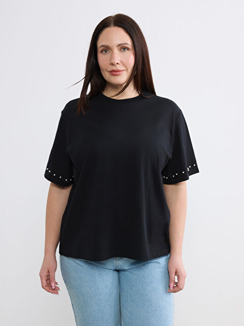 Soulife Bisiklet Yaka Boncuk İşlemeli Kadın Tişört