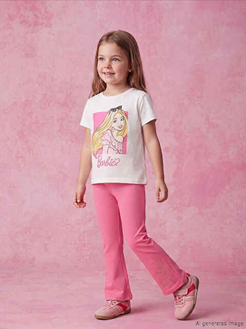 LCW Kids Barbie Lisanslı Kız Çocuk Takım