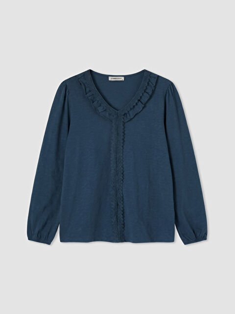 LCW Grace V Yaka Dantel Detaylı Fırfırlı Bluz