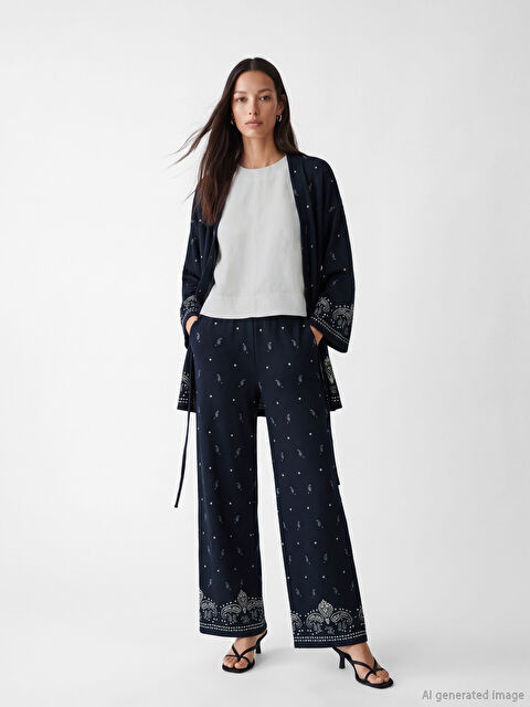 LCWAIKIKI Classic Beli Lastikli Desenli Kadın Pantolon