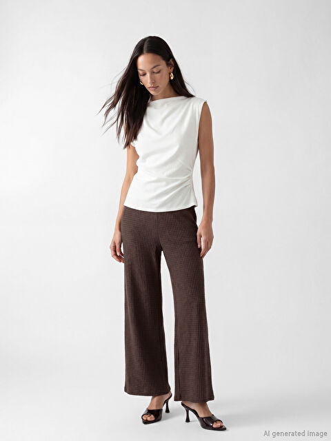 LCWAIKIKI Classic Beli Lastikli Dokulu Kadın Pantolon