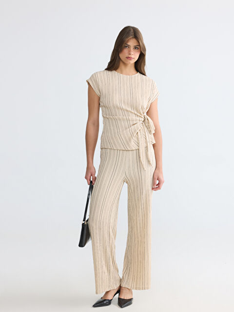 LCWAIKIKI Classic Beli Lastikli Çizgili Kadın Pantolon