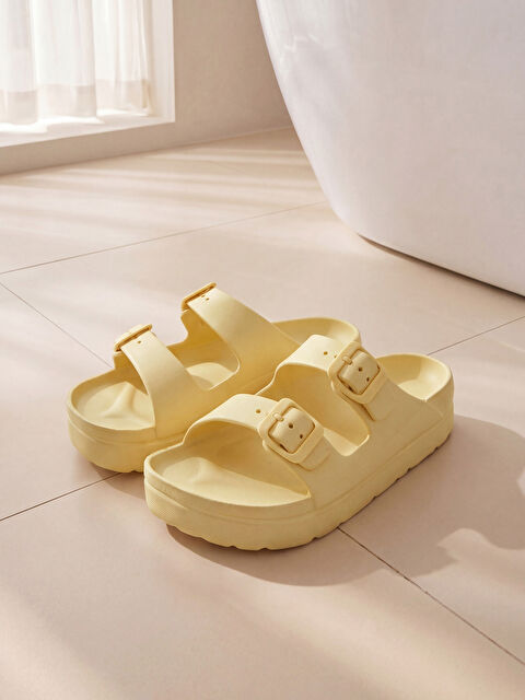 LCW HOME Çift Tokalı Kalın Tabanlı Kadın Terlik