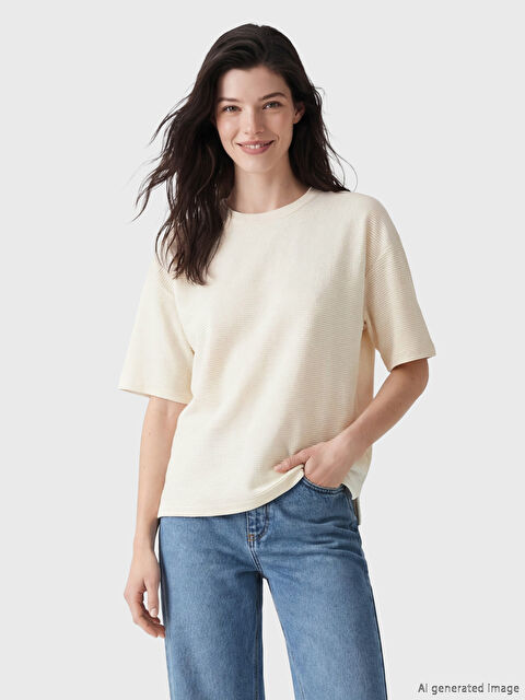 LCW Comfort Bisiklet Yaka Çizgili Kadın Tişört