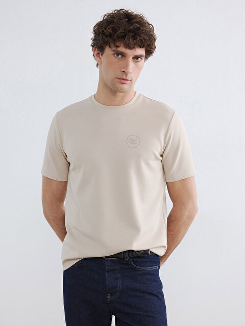 LCWAIKIKI Classic Standart Kalıp Nakışlı Erkek Tişört