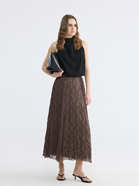 LCWAIKIKI Classic Beli Lastikli Ekose Fırfırlı Etek