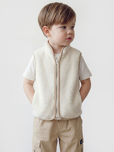 LCW baby Dik Yaka Pelüş Erkek Bebek Yelek