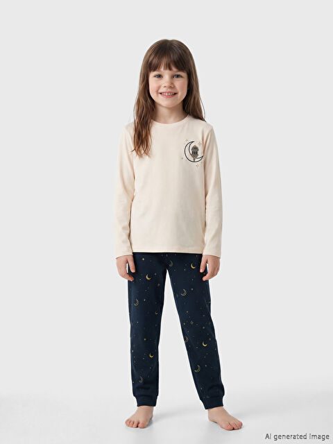 LCW Kids Bisiklet Yaka Baskılı Kız Çocuk Pijama Takımı - S6P398Z4-FFC