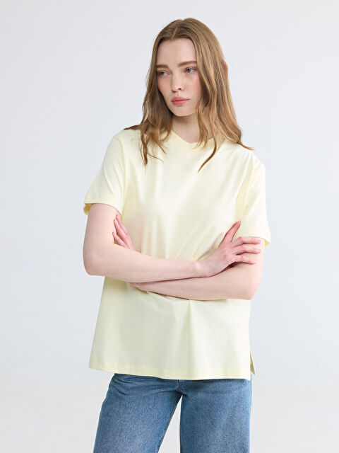 LCW Modest Bisiklet Yaka Kadın Tişört