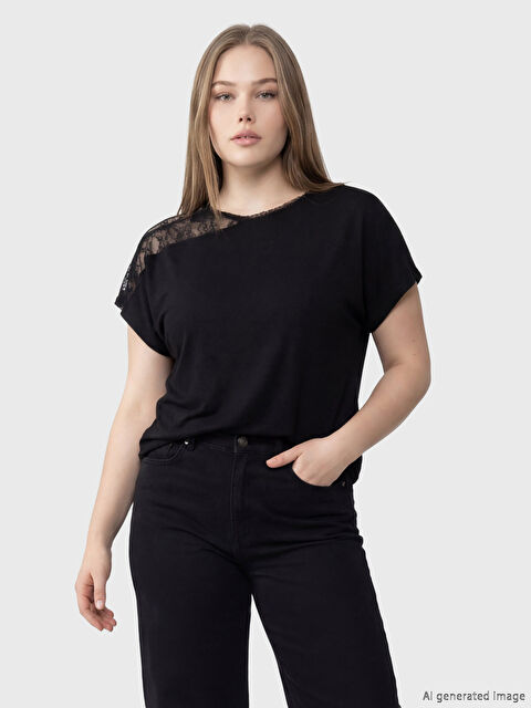 Soulife Bisiklet Yaka Dantel Detaylı Bluz