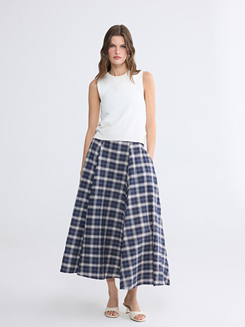 LCWAIKIKI Classic Ekose Kloş Etek