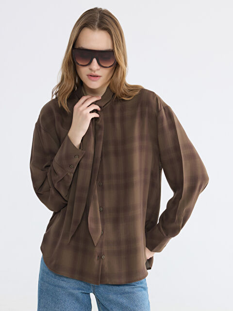 LCW EVERYDAY Şal Yaka Ekose Kadın Gömlek