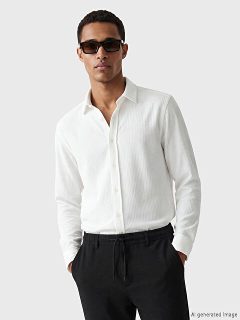 LCW Vision Slim Fit Erkek Dokulu Gömlek