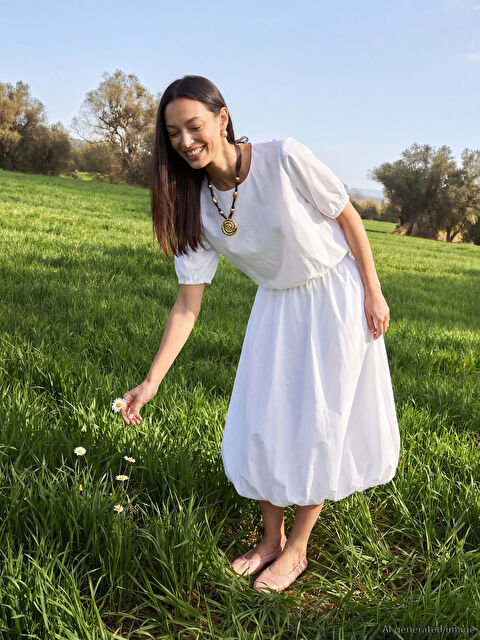 LCWAIKIKI Classic Beli Lastikli Balon Etek