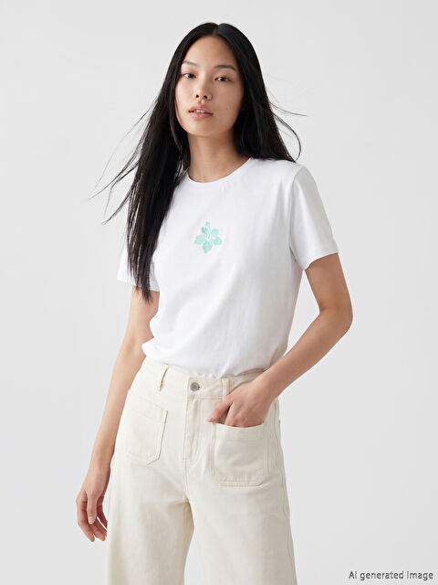 XSIDE Bisiklet Yaka Nakışlı Kadın Tişört