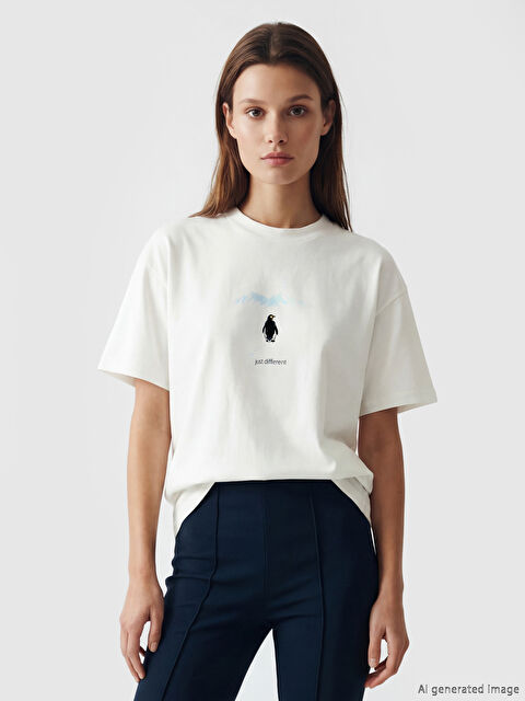 LCW Modest Bisiklet Yaka Baskılı Kadın Tişört - S6Q633Z8-R9J