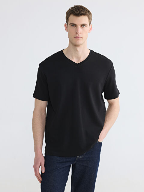 LCWAIKIKI Classic V Yaka Erkek Tişört