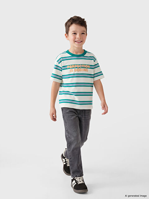 LCW Kids Bisiklet Yaka Çizgili Erkek Çocuk Tişört