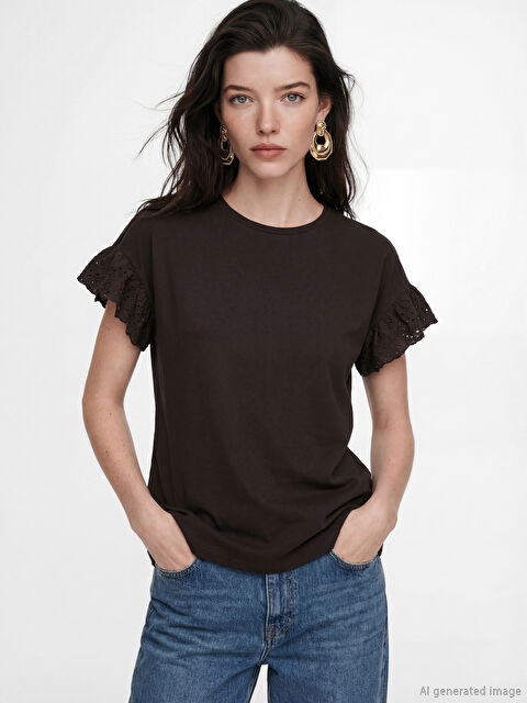 LCW Comfort Bisiklet Yaka Nakışlı Bluz